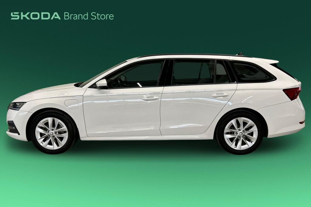 SKODA OCTAVIA 2022 Combi 1.4 TSI PHEV Ambition iV DSG Autom.