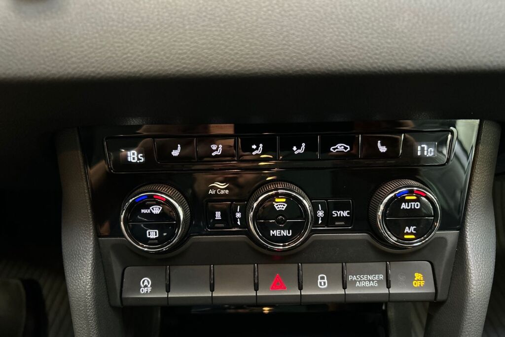 SKODA Karoq 2023 1.5 TSI 150hv Ambition DSG Autom.