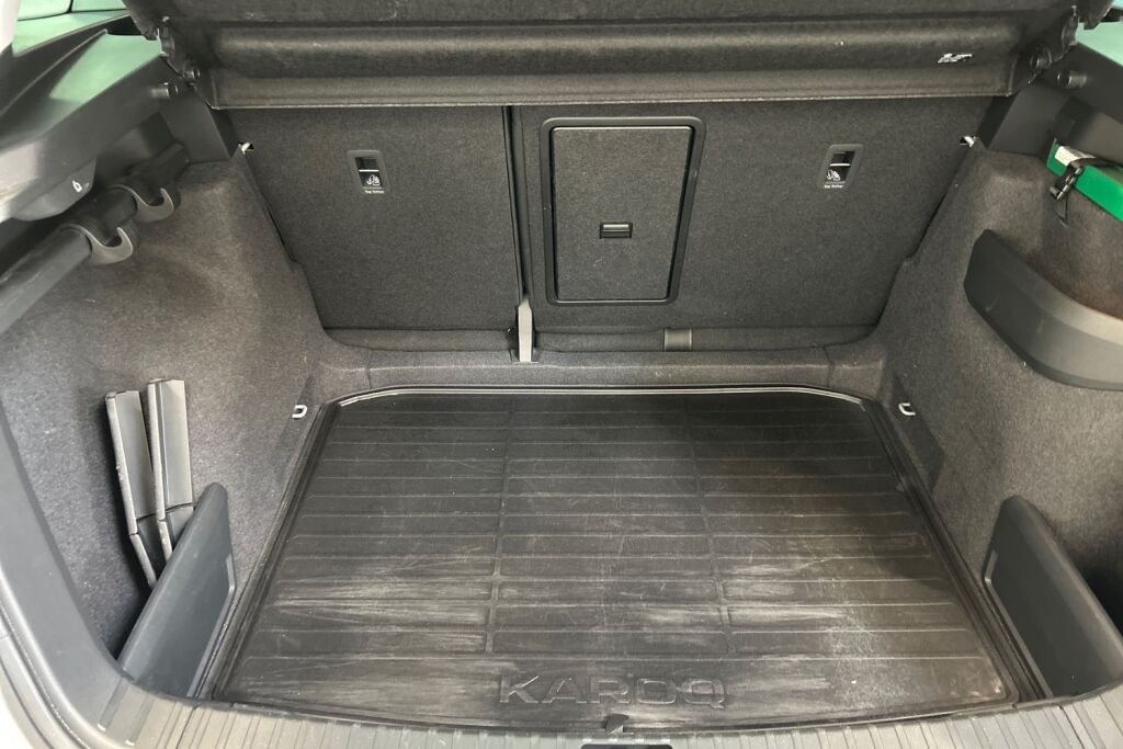 SKODA Karoq 2023 1.5 TSI 150hv Ambition DSG Autom.