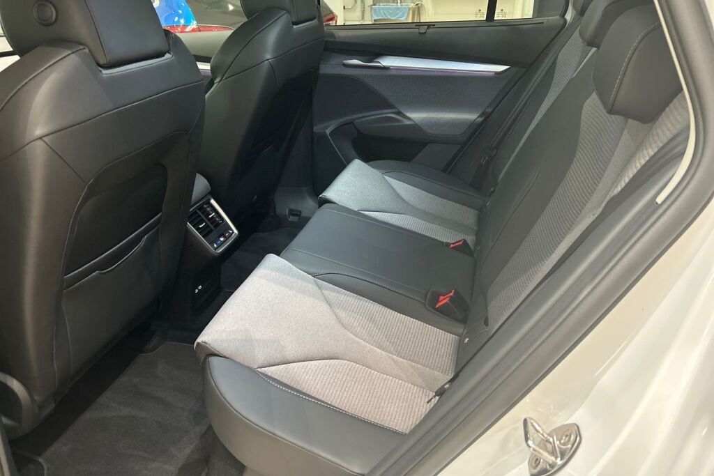 Skoda Enyaq 2026 85x 4x4 Selection