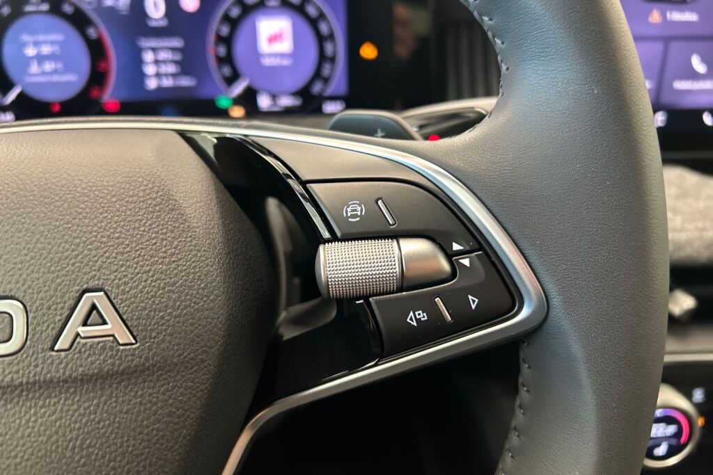 Skoda Superb 2026 Combi 1.5 TSI eTEC Selection DSG Autom.