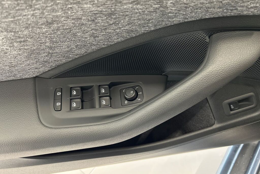 Skoda Superb 2026 Combi 1.5 TSI eTEC Selection DSG Autom.