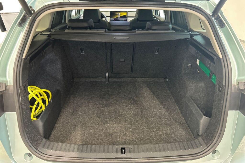 Skoda Enyaq 2021 80 Launch Edition iV