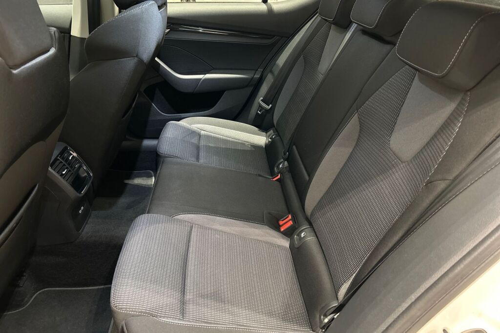 Skoda Octavia 2021 1,0 TSI Ambition