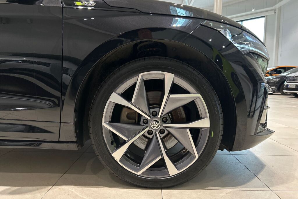 SKODA Enyaq 2022 80x 4x4 RS iV
