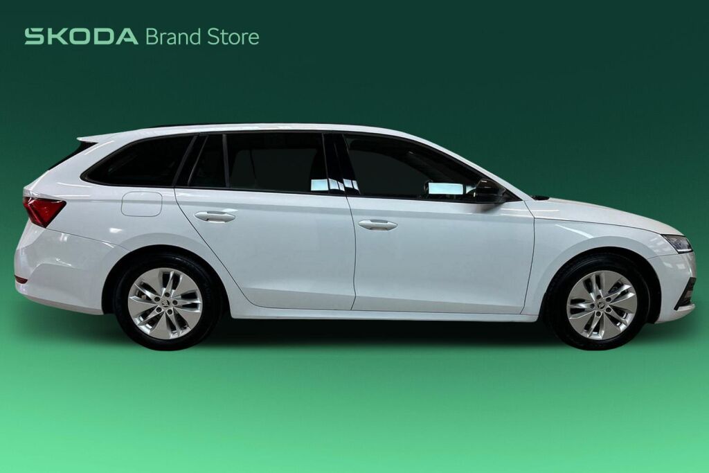 SKODA OCTAVIA 2022 Combi 1.0 TSI Ambition eTEC DSG Autom.