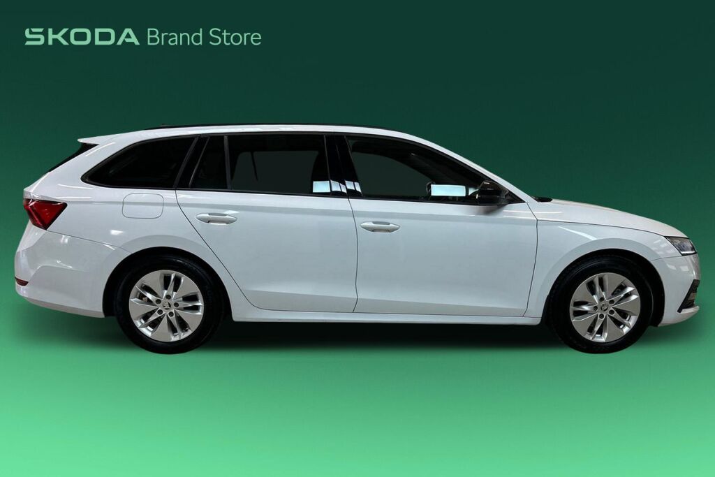 SKODA OCTAVIA 2022 Combi 1.0 TSI Ambition eTEC DSG Autom.