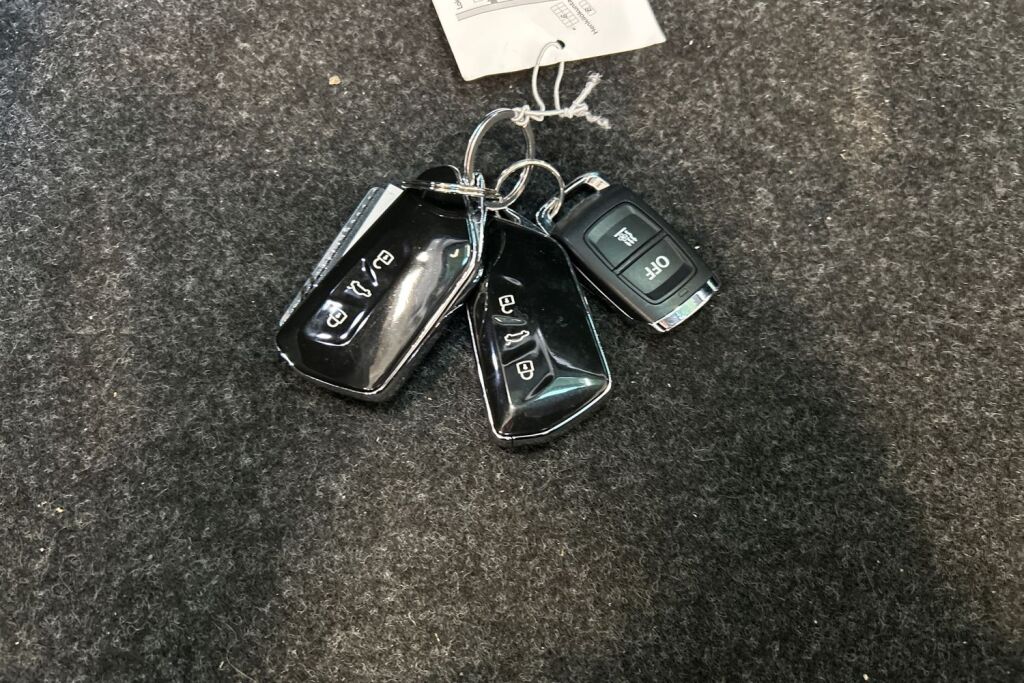 SKODA OCTAVIA 2022 Combi 1.0 TSI Ambition eTEC DSG Autom.