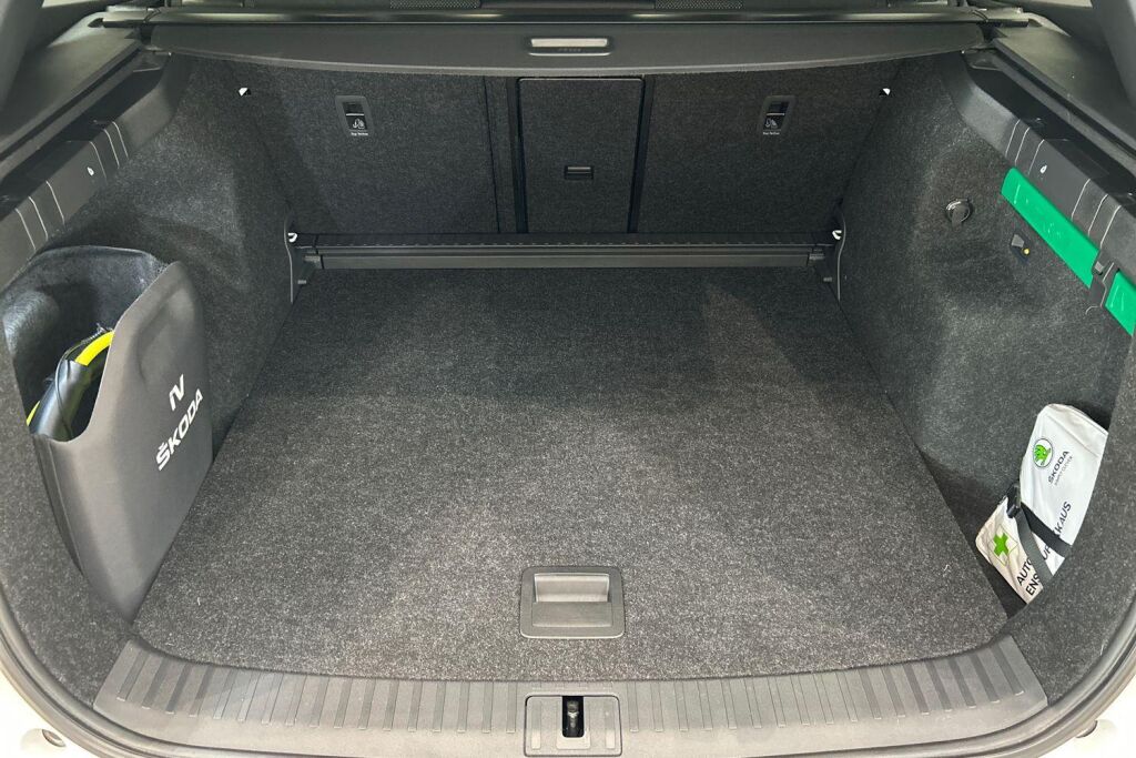 Skoda Enyaq 2023 80x 4x4 SportLine iV