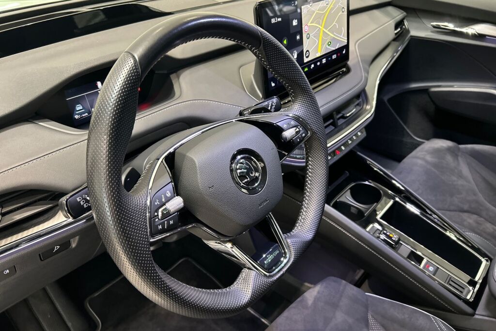 Skoda Enyaq 2023 80x 4x4 SportLine iV