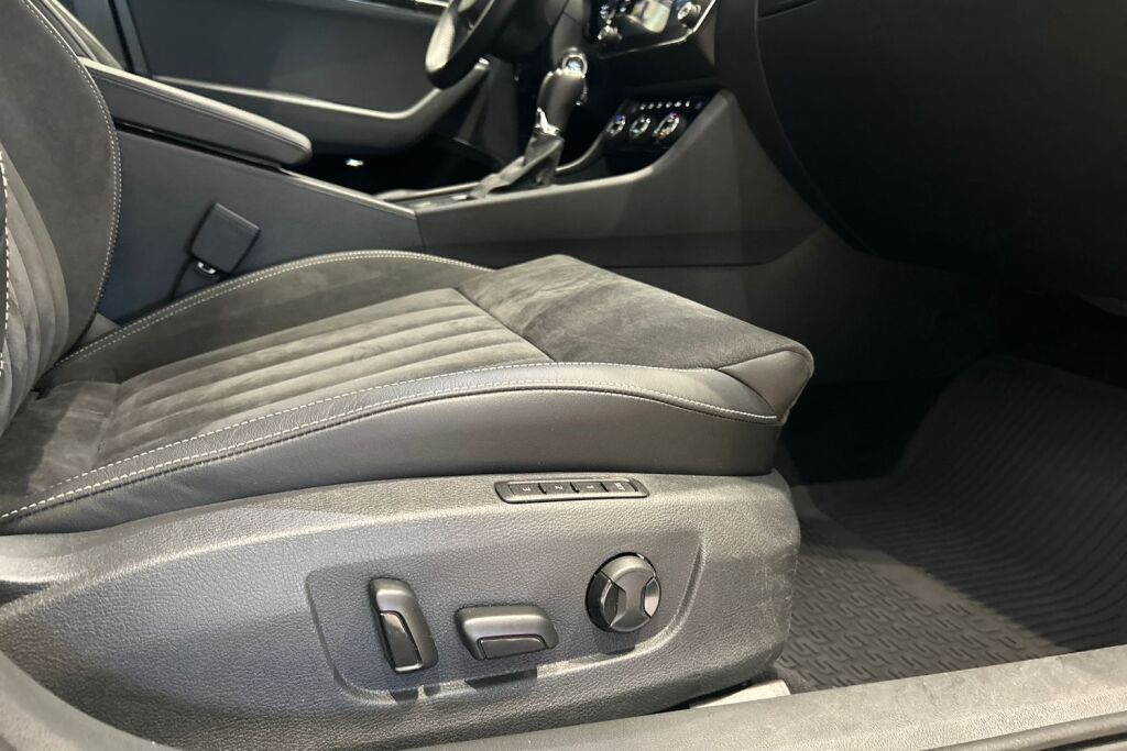 SKODA Superb 2022 Combi 1.5 TSI ACT Style DSG Autom.