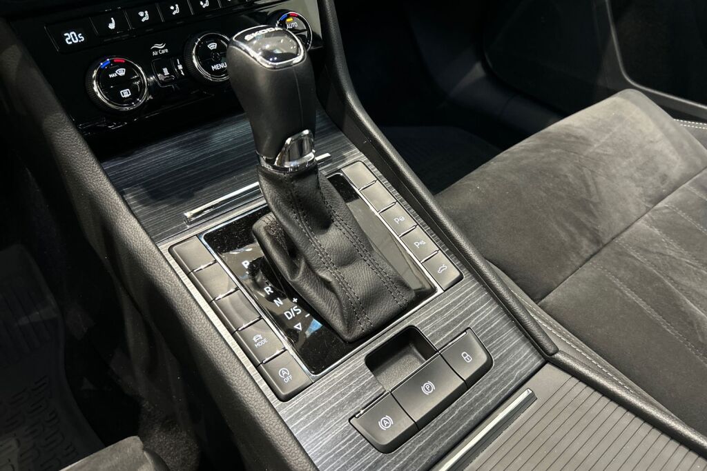 SKODA Superb 2022 Combi 1.5 TSI ACT Style DSG Autom.