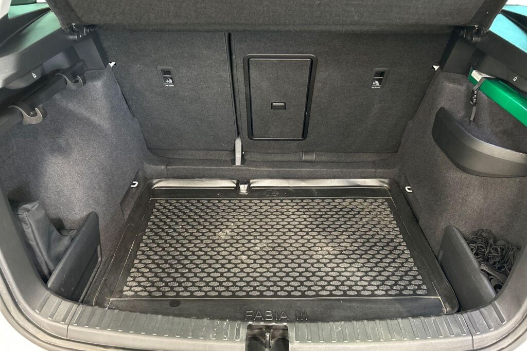 Skoda Karoq 2023 2.0 TDI 150 4x4 Style DSG Autom.