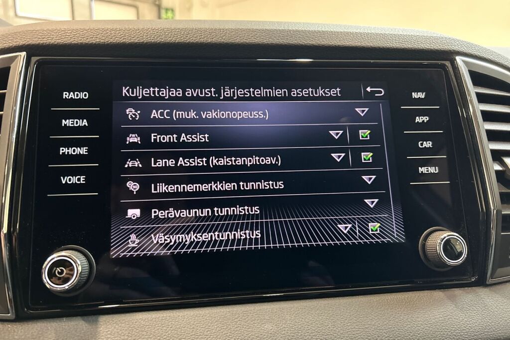 Skoda Karoq 2023 2.0 TDI 150 4x4 Style DSG Autom.