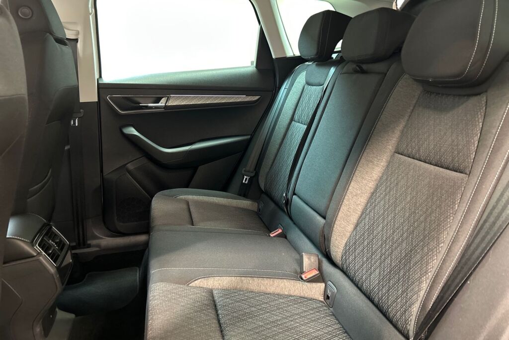 Skoda Karoq 2023 2.0 TDI 150 4x4 Style DSG Autom.