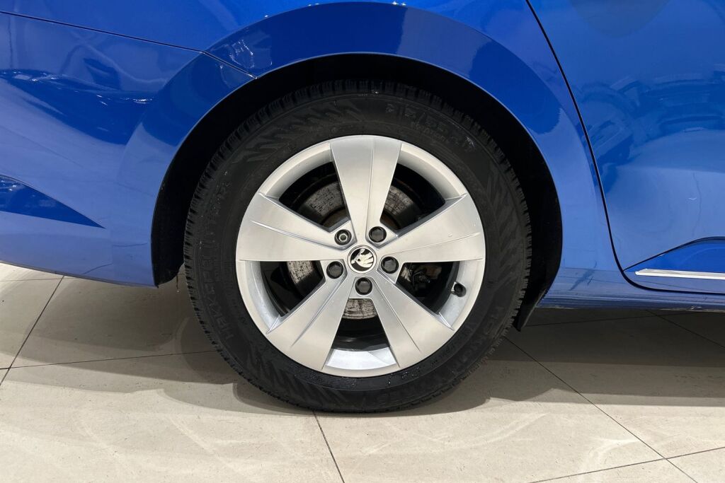 Skoda Superb 2023 Combi 1.4 TSI PHEV L&K iV DSG Autom.