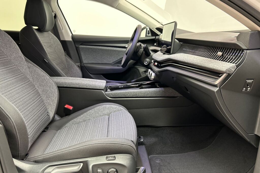 Skoda Superb 2025 1.5 TSI eTEC Selection DSG Autom.