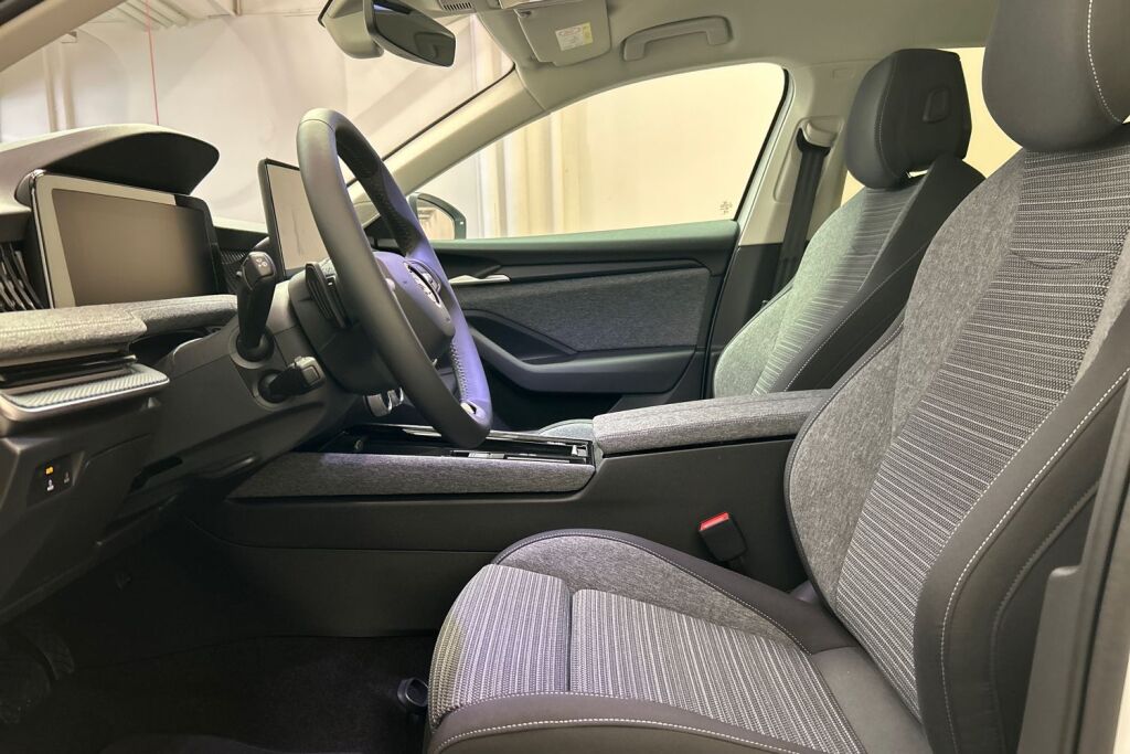 Skoda Superb 2025 1.5 TSI eTEC Selection DSG Autom.