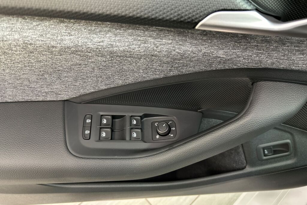 Skoda Superb 2025 1.5 TSI eTEC Selection DSG Autom.