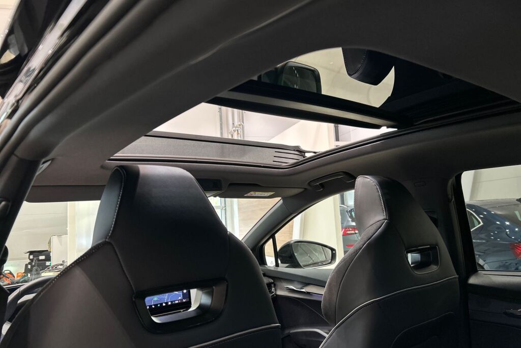 SKODA Enyaq 2024 85 SportLine Business