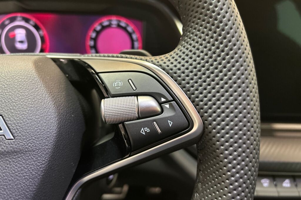 Skoda Octavia 2025 1.5 TSI 150 SportLine eTEC DSG Autom.