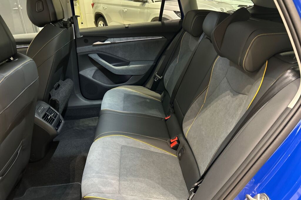 Skoda Superb 2025 1.5 TSI PHEV Style Explore DSG Autom.