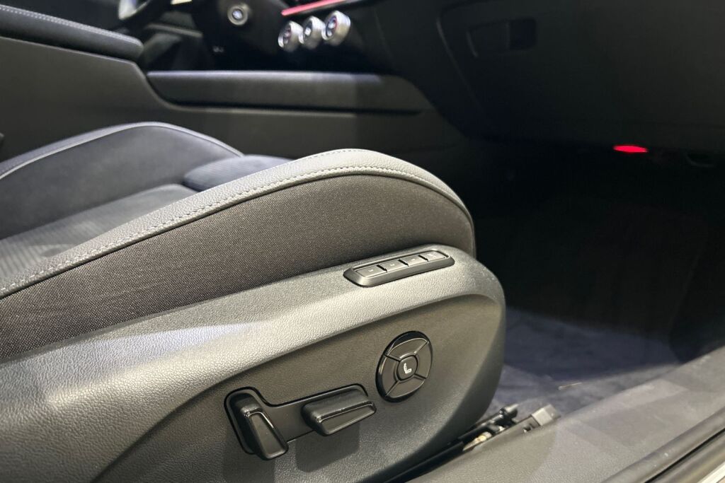 Skoda Superb 2026 Combi 1.5 TSI PHEV SportLine Explore DSG Autom.