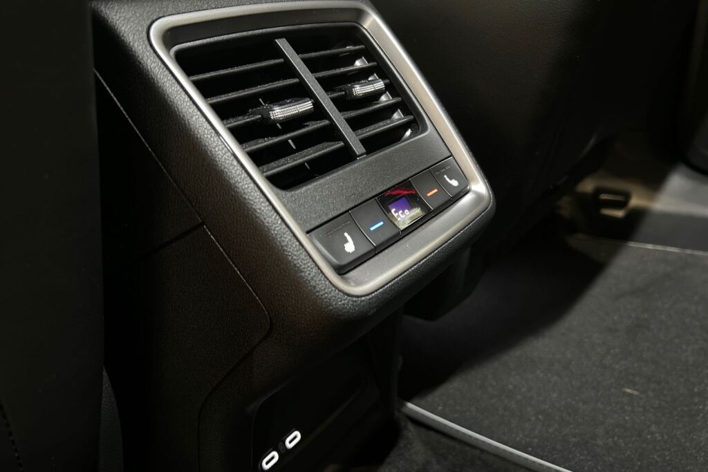 SKODA Enyaq 2025 85x 4x4 RS