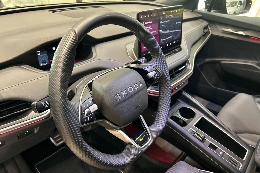 SKODA Enyaq 2025 85x 4x4 RS