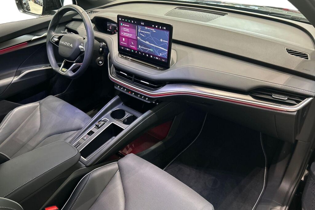 SKODA Enyaq 2025 85x 4x4 RS