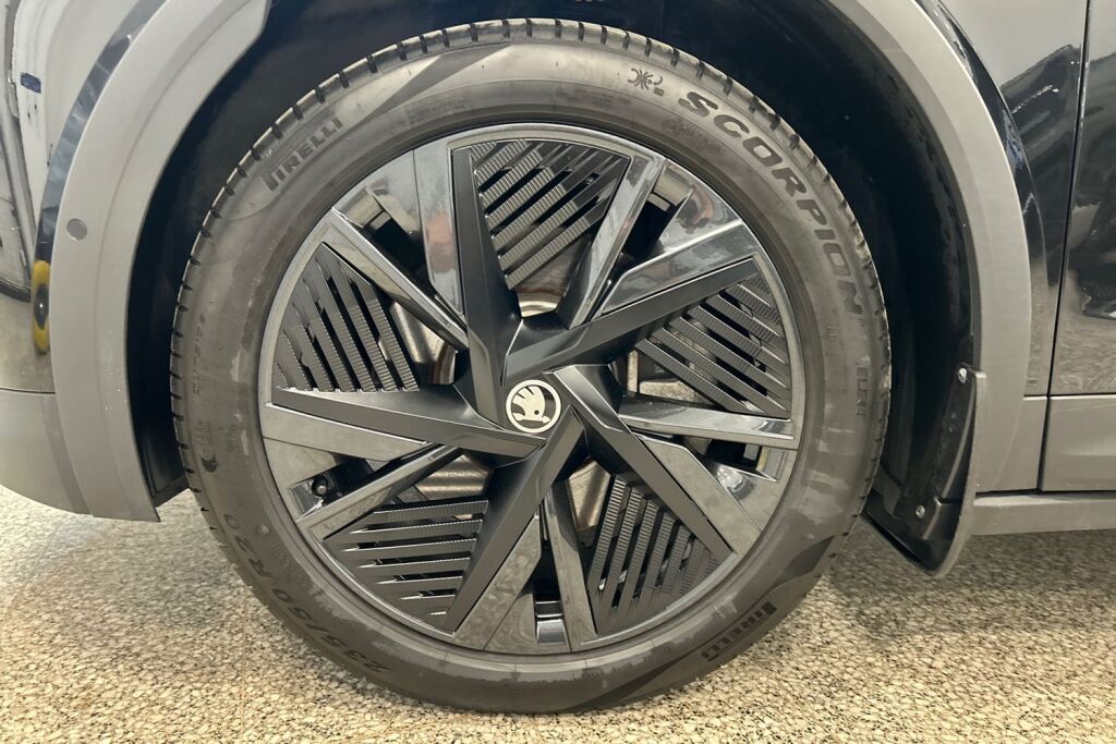 Skoda Elroq 2025 85x 4x4 RS