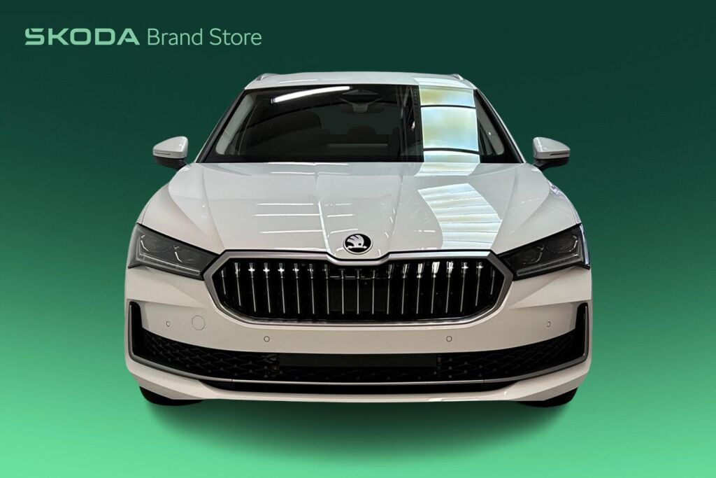 Skoda Superb 2026 Combi 1.5 TSI PHEV Style Explore DSG Autom.