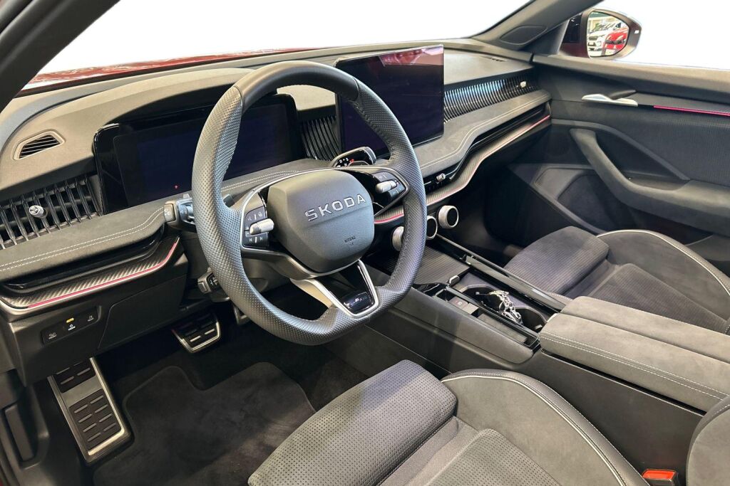 Skoda Superb 2026 Combi 2.0 TSI 204 SportLine DSG Autom.