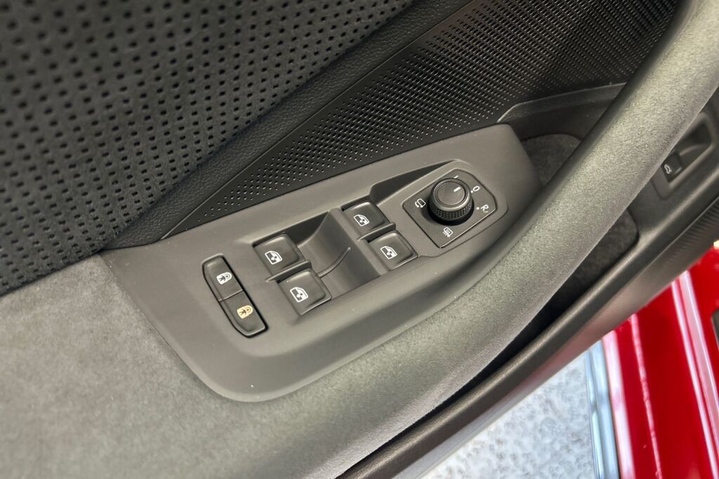 Skoda Superb 2026 Combi 2.0 TSI 204 SportLine DSG Autom.