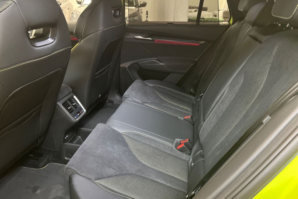 Skoda Elroq 2026 85x 4x4 RS