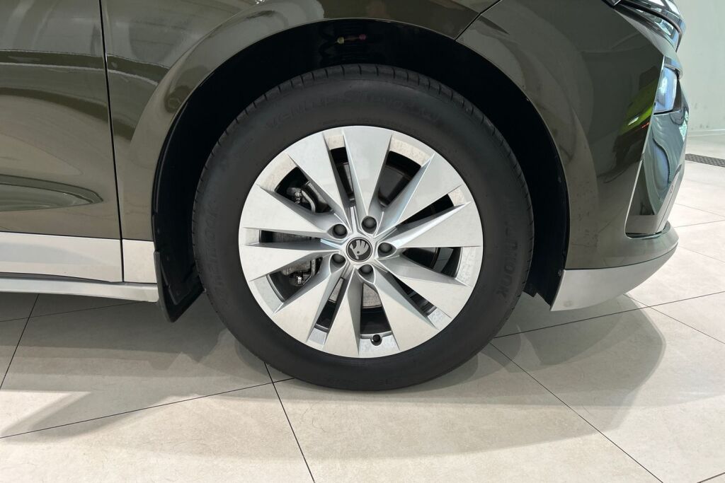 Skoda Enyaq 2025 85x 4x4 Selection / Tehdastakuu voimassa 6/2028 tai 100tkm asti!