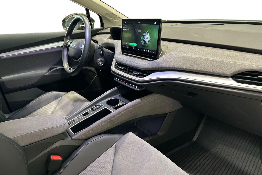 Skoda Enyaq 2025 85x 4x4 Selection / Tehdastakuu voimassa 6/2028 tai 100tkm asti!