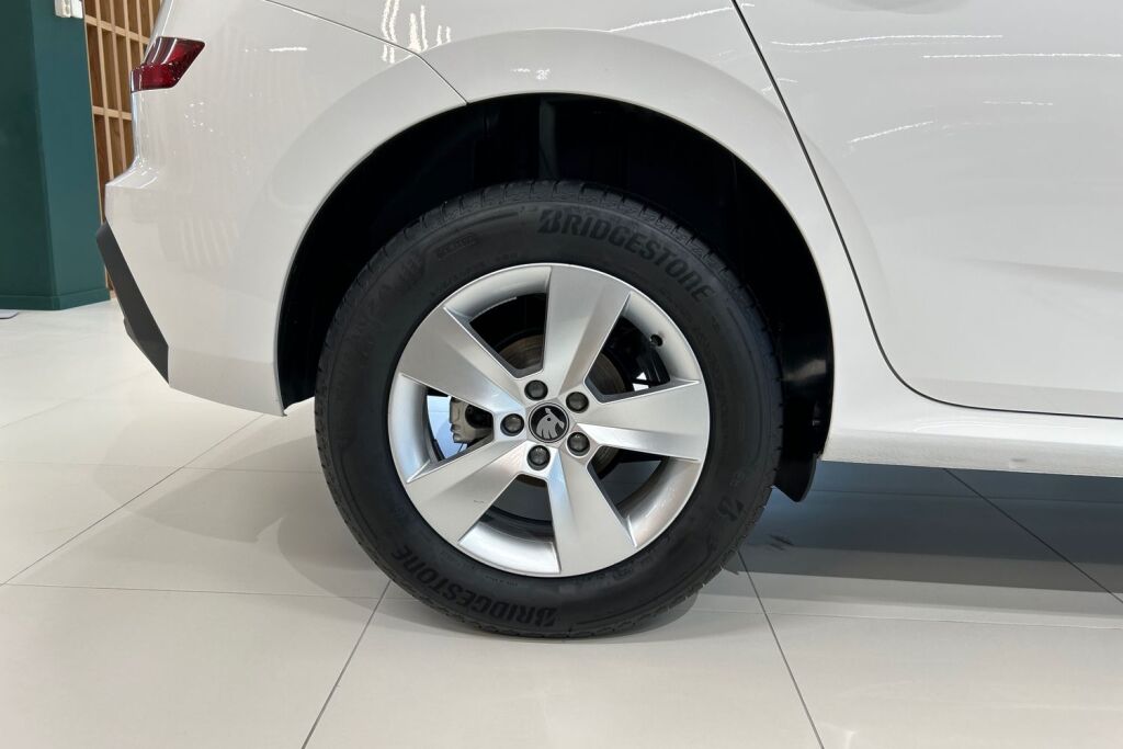 Skoda Kamiq 2026 1.0 TSI 116 Selection DSG Autom.