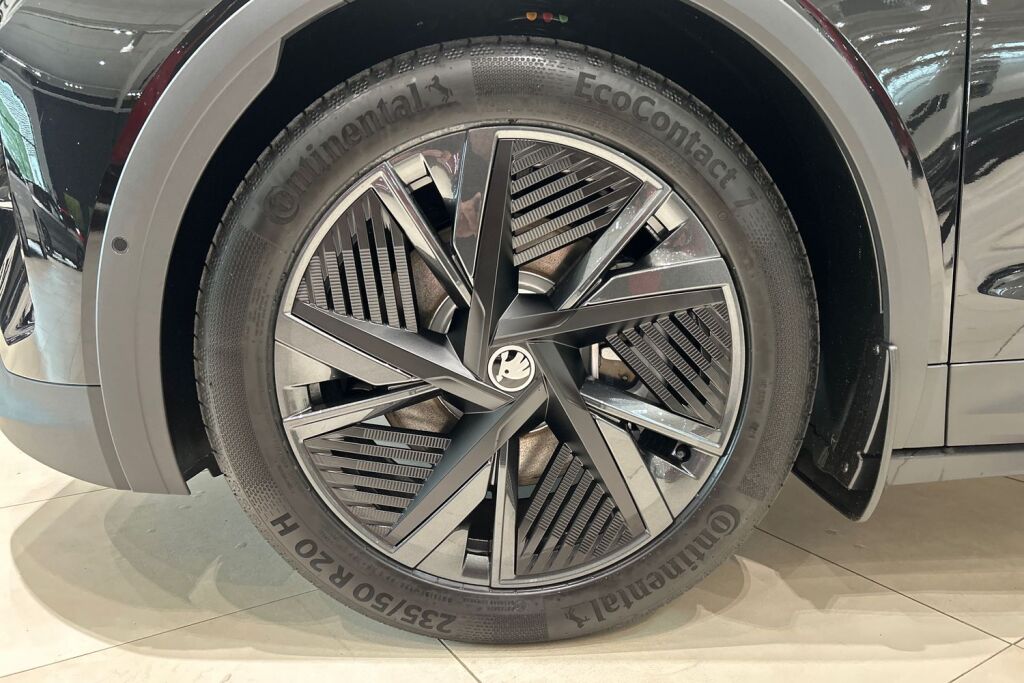 Skoda Elroq 2026 85x 4x4 RS