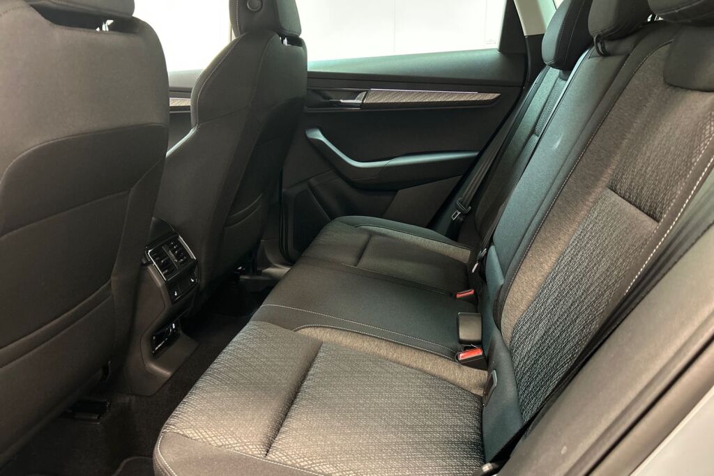 Skoda Karoq 2026 1.5 TSI Style DSG Autom.